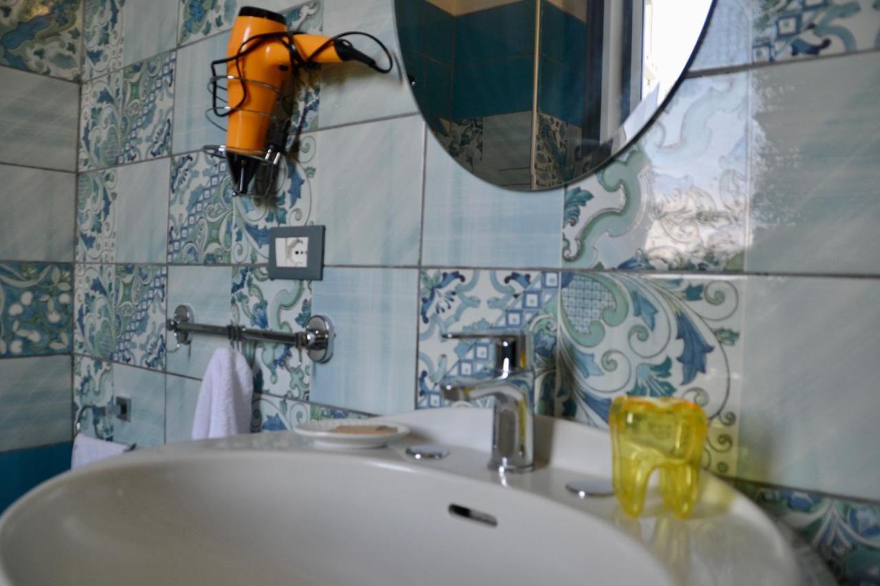 Sperlonga Paradise Suites 500M Dal Mare In Estate Servizio Navetta Per Sperlonga Centro Eksteriør bilde